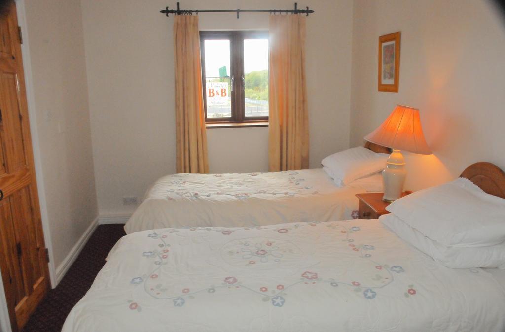Cornamona Mellottes B&B الغرفة الصورة